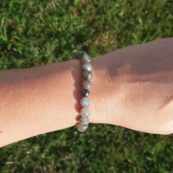 Labradorite 8mm Bracelet - Picture 3 of 5